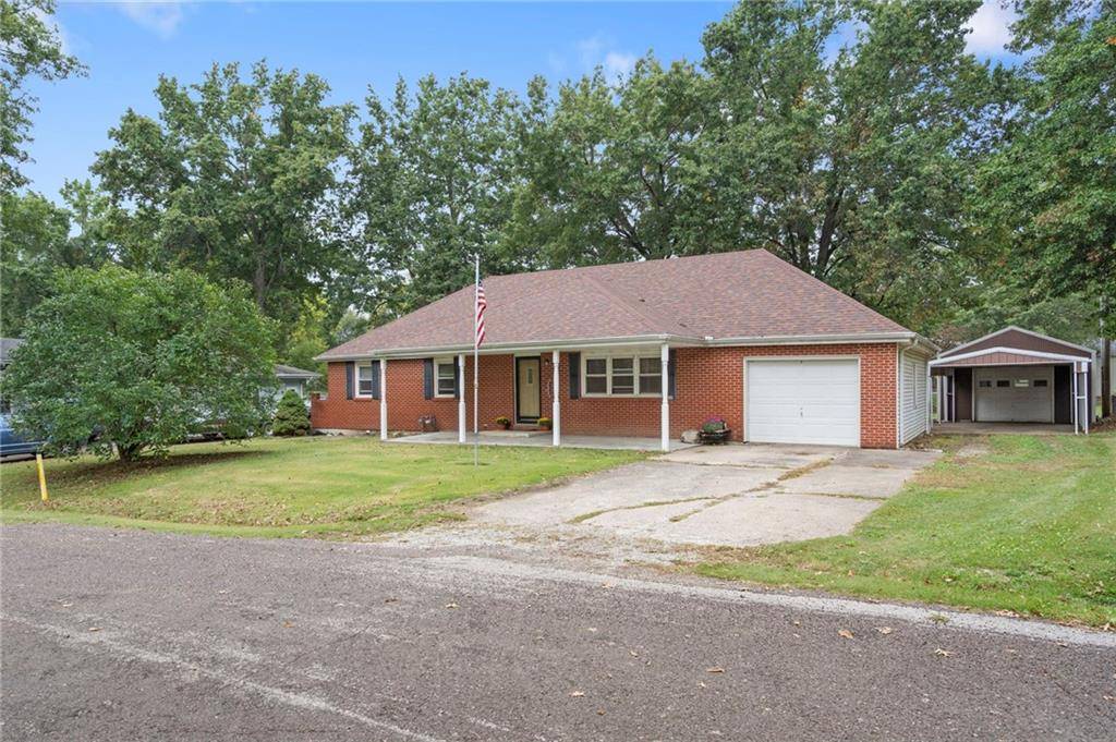 108 Maple ST, Sweet Springs, MO 65351