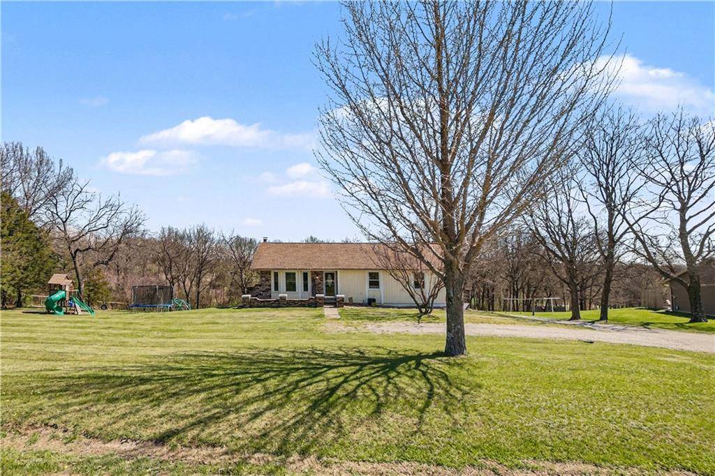 6721 SE Isley DR, Holt, MO 64048
