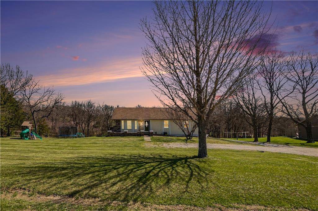 6721 SE Isley DR, Holt, MO 64048