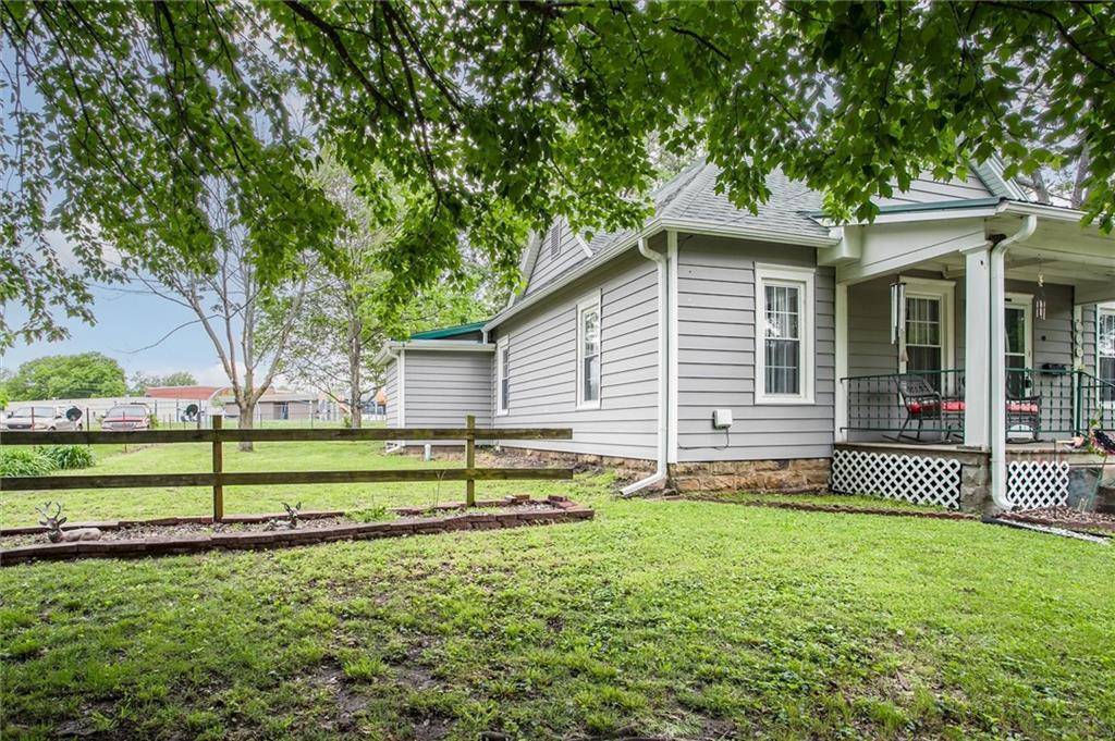 207 Phelps ST, Windsor, MO 65360