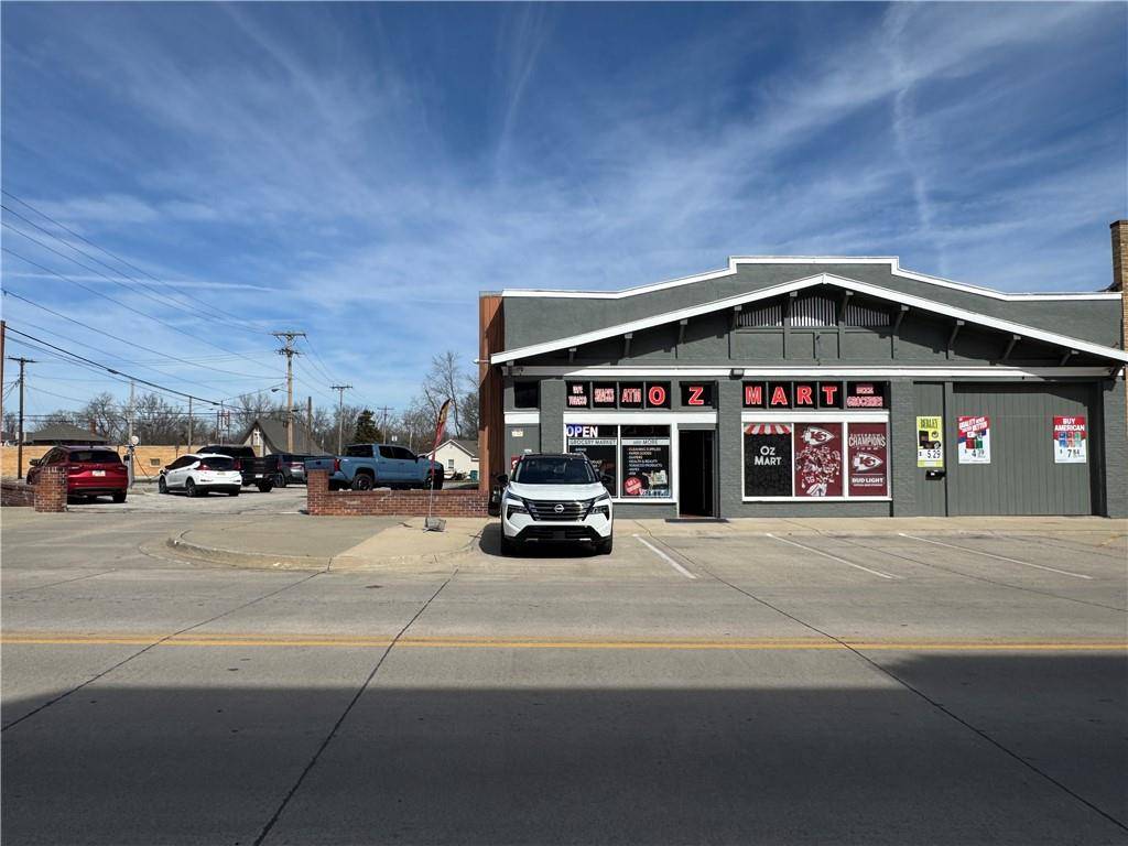 432 Main ST, Osawatomie, KS 66064