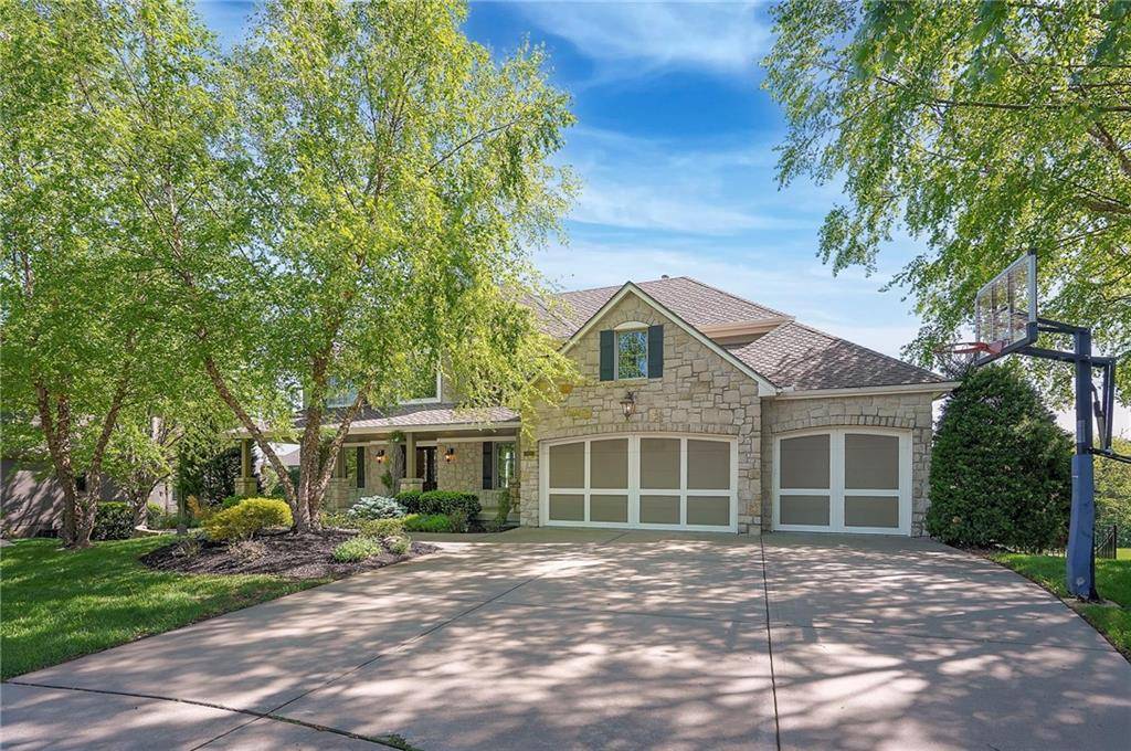 15225 Perry ST, Overland Park, KS 66221