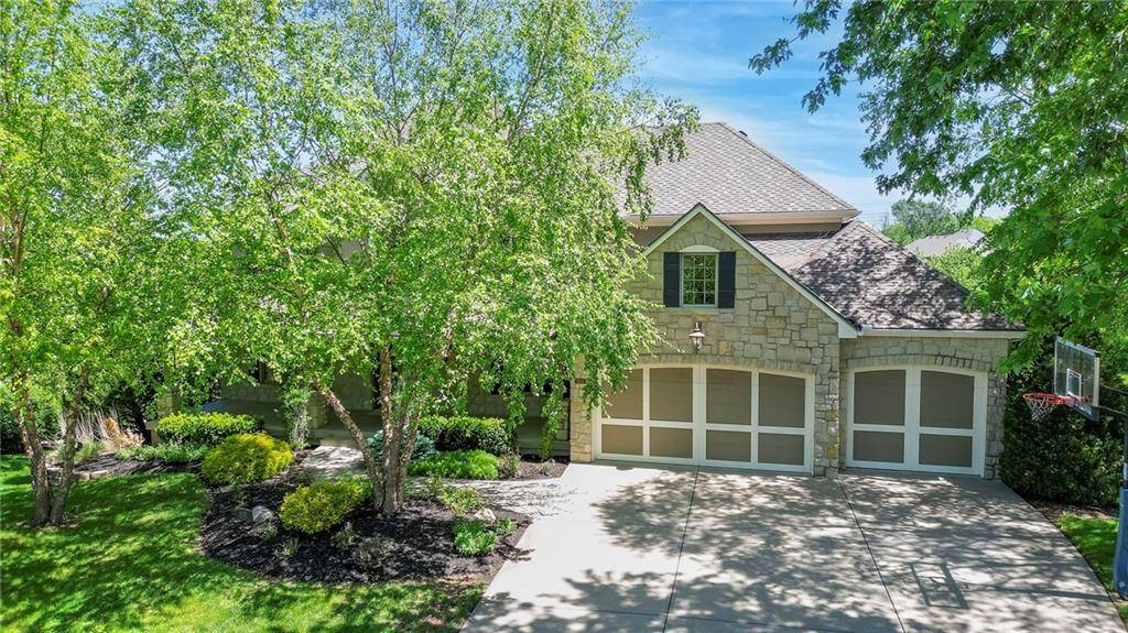 15225 Perry ST, Overland Park, KS 66221