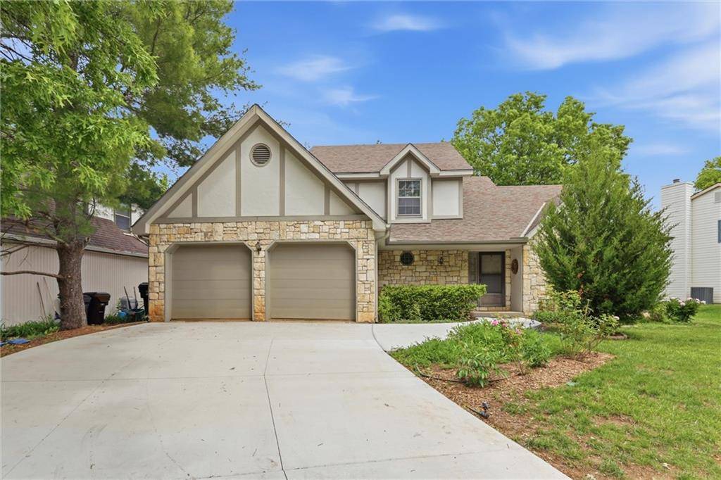 1308 Stone Meadows DR, Lawrence, KS 66049