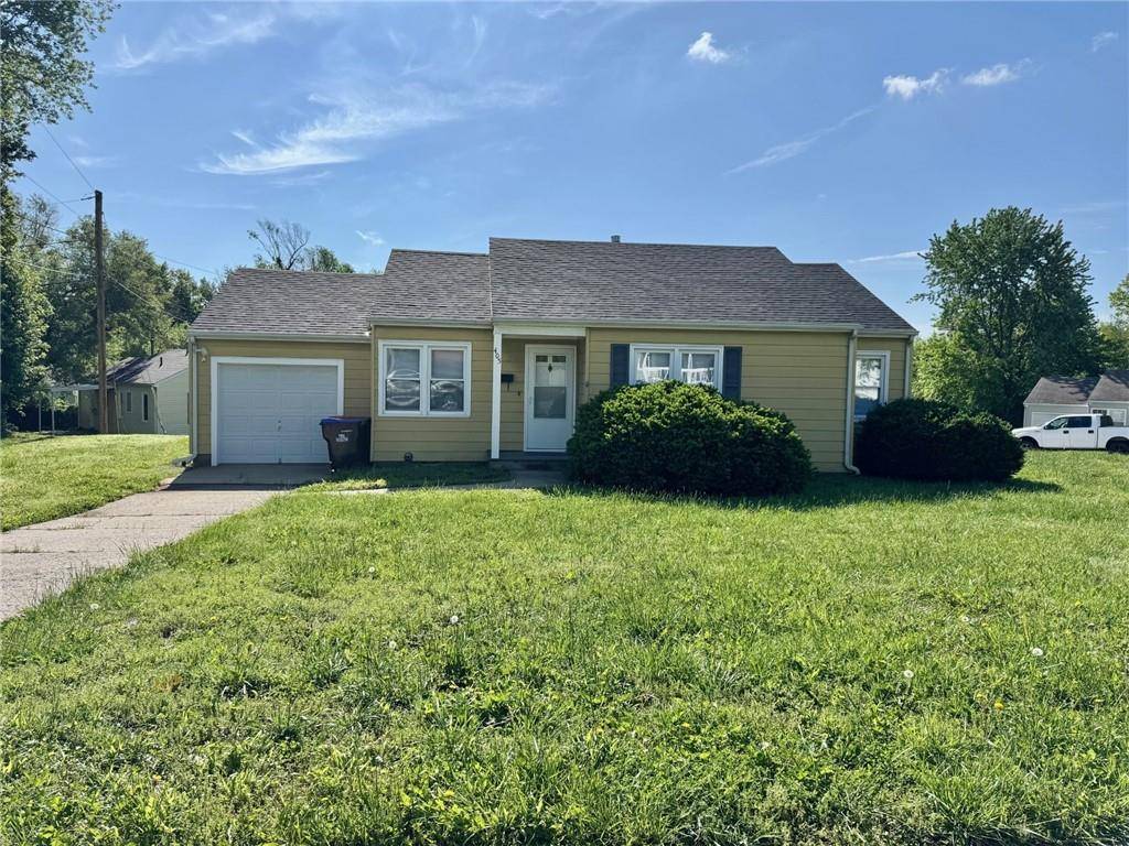 405 10th TER, Warrensburg, MO 64093