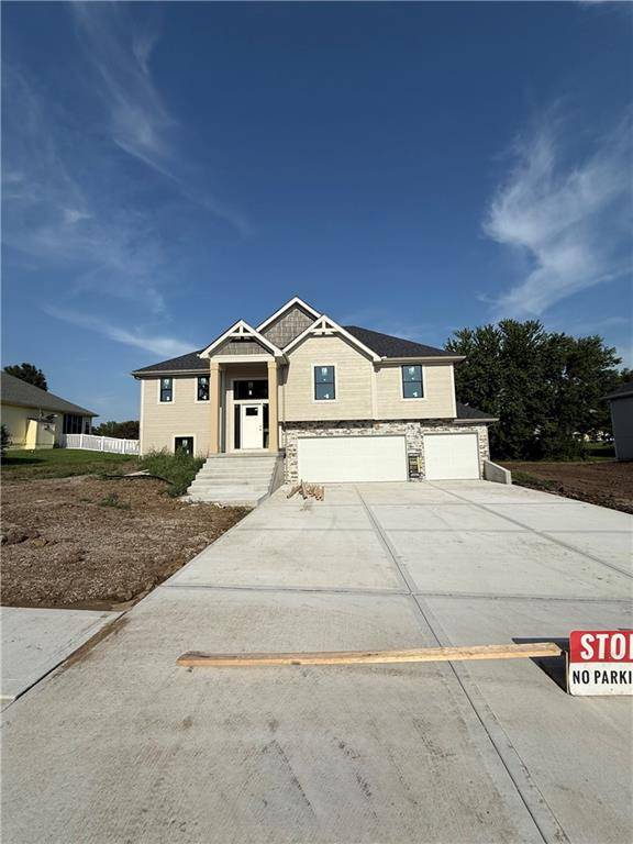 12408 Morgan ST, Excelsior Springs, MO 64024