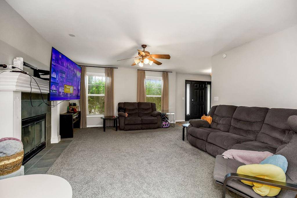 7514 N Lewis AVE, Kansas City, MO 64158