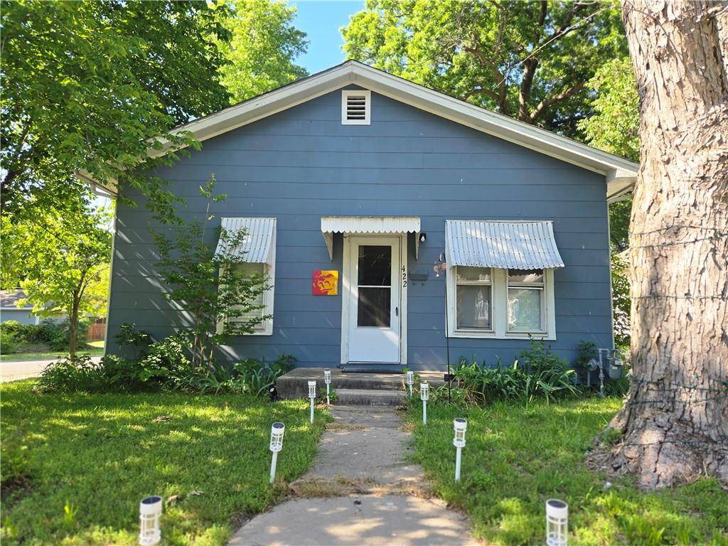422 W 9th ST, Pittsburg, KS 66762