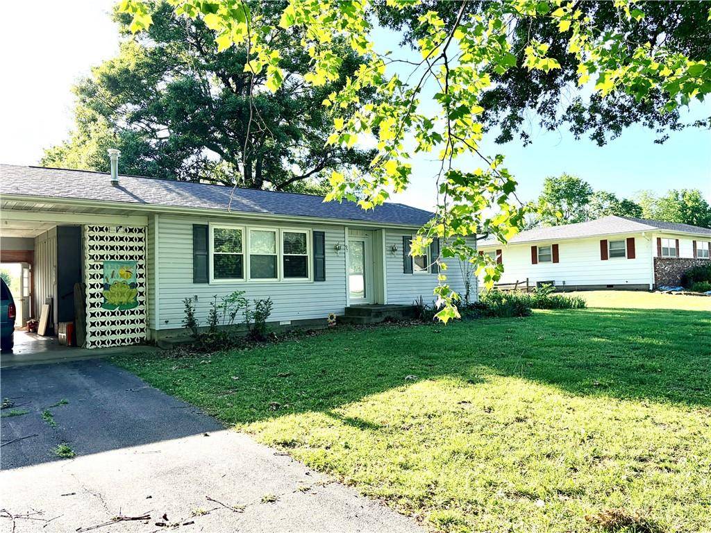 97 SW 5th LN, Lamar, MO 64759