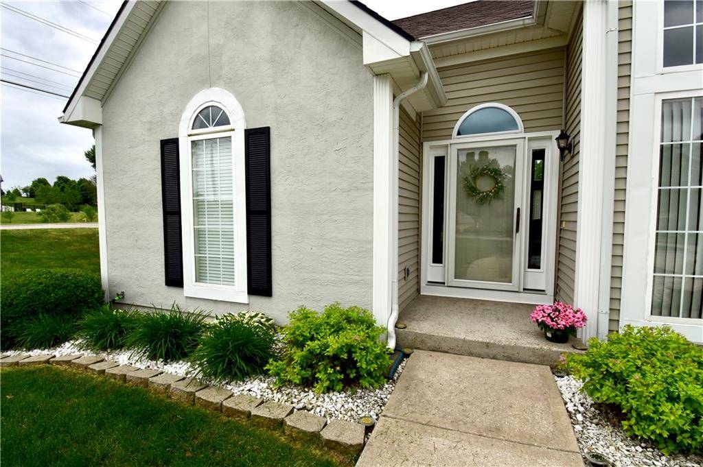 1 Timber Creek DR, Platte City, MO 64079
