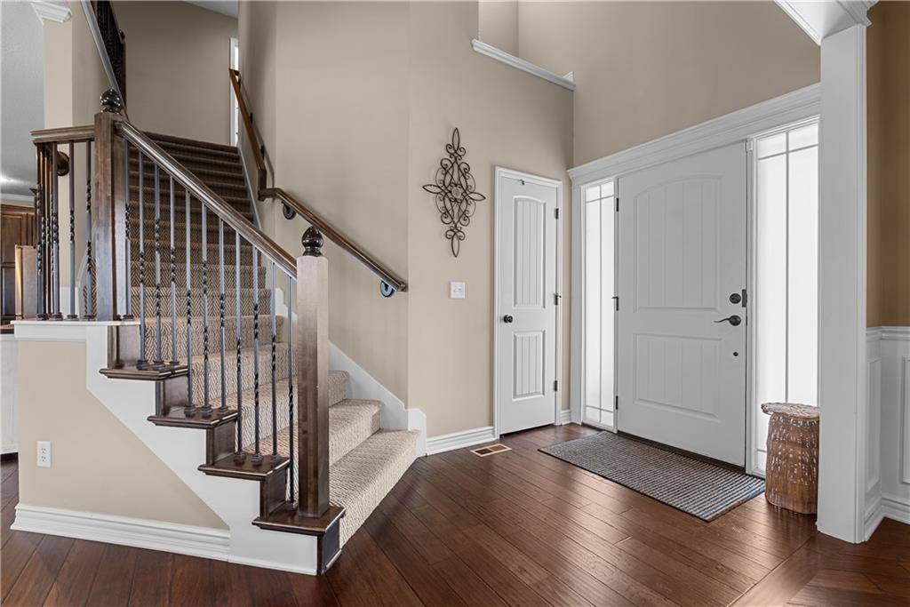 1218 Becket CT, Raymore, MO 64083