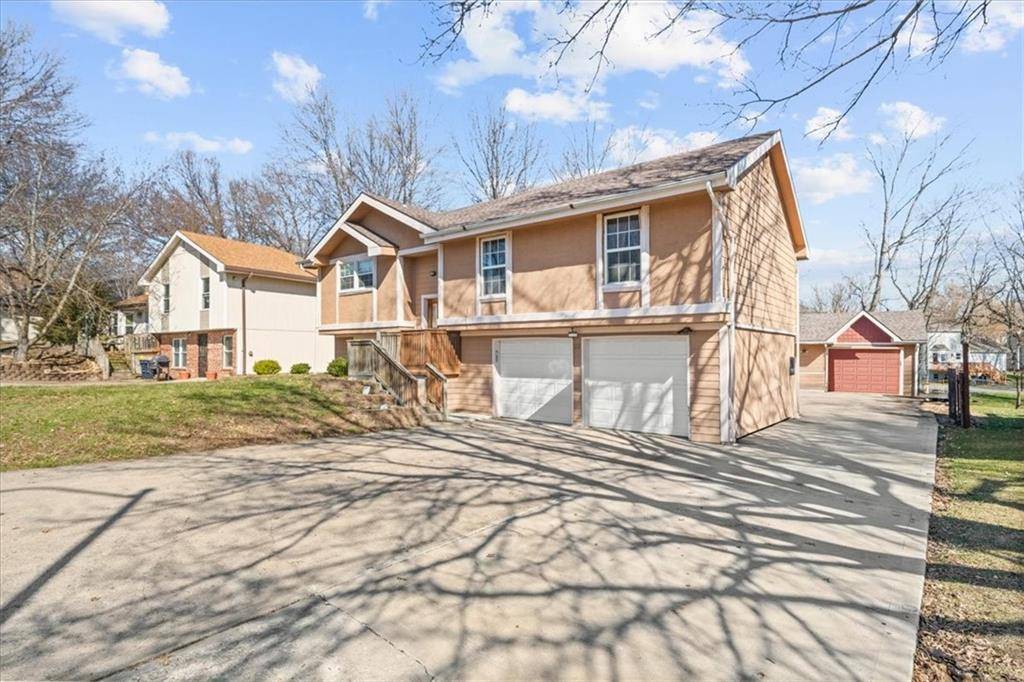 22 NW 101ST PL, Kansas City, MO 64155