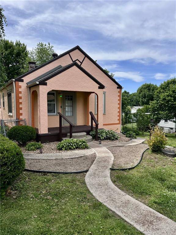1816 S 40th ST, St Joseph, MO 64507
