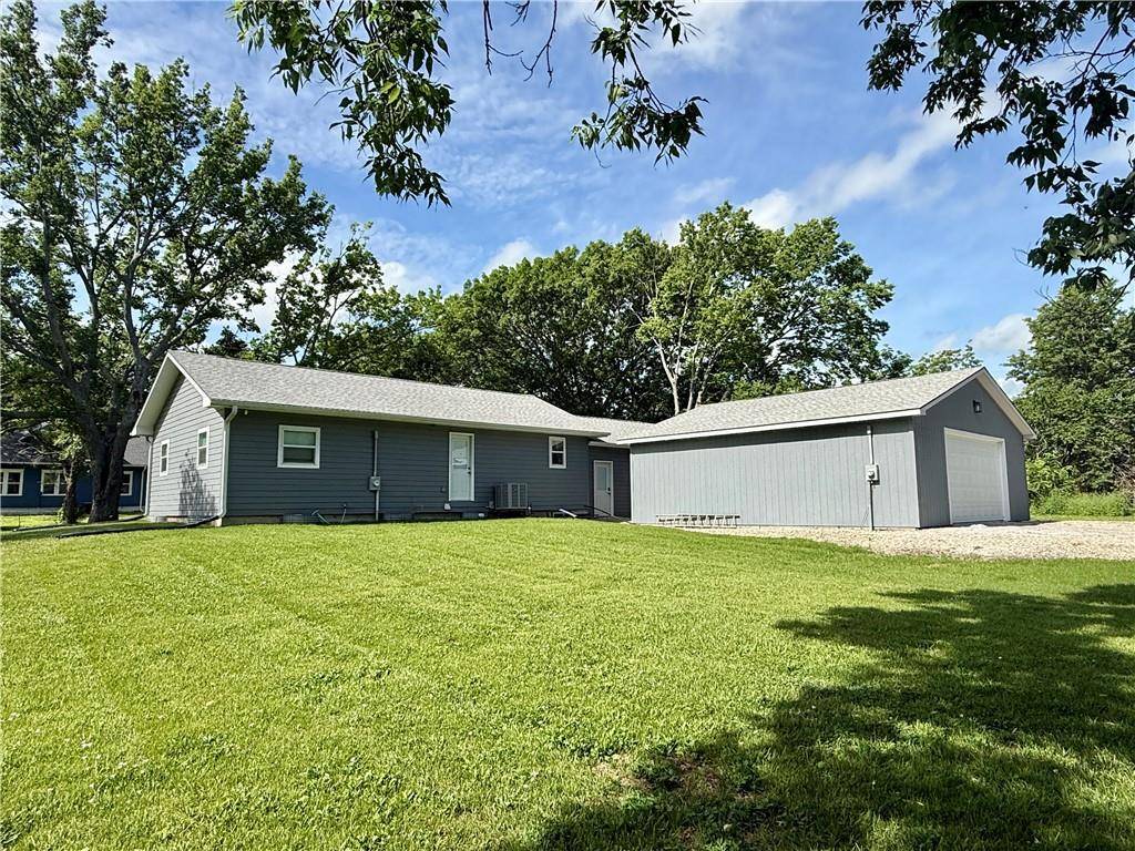 702 Kansas ST, Burlington, KS 66839