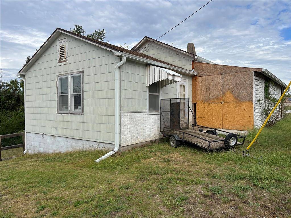 120 N Main ST, Warrensburg, MO 64093