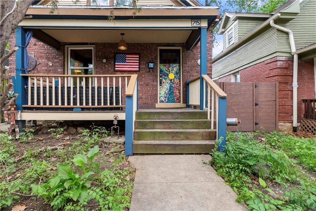 715 E 43RD ST, Kansas City, MO 64110