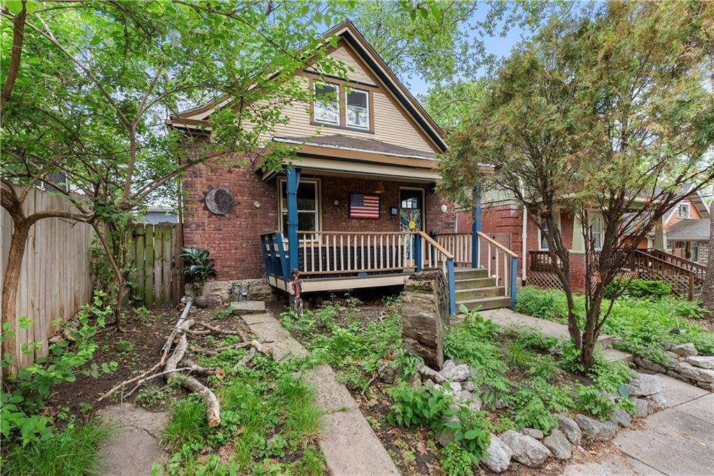 715 E 43RD ST, Kansas City, MO 64110