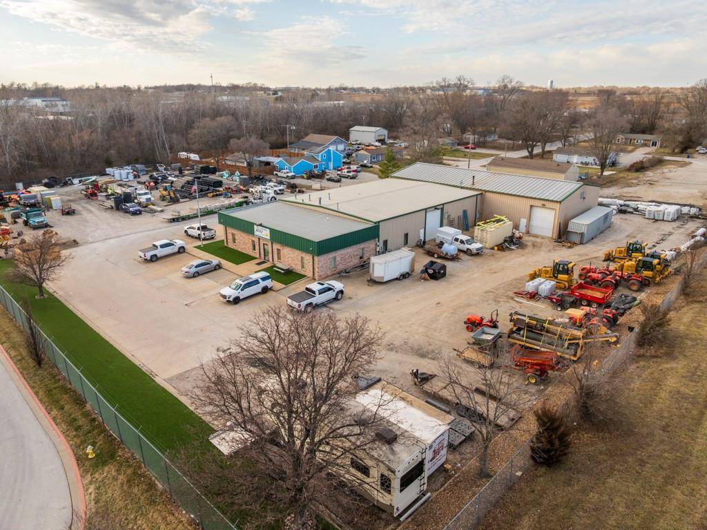 1621 SE Summit ST, Lee's Summit, MO 64081