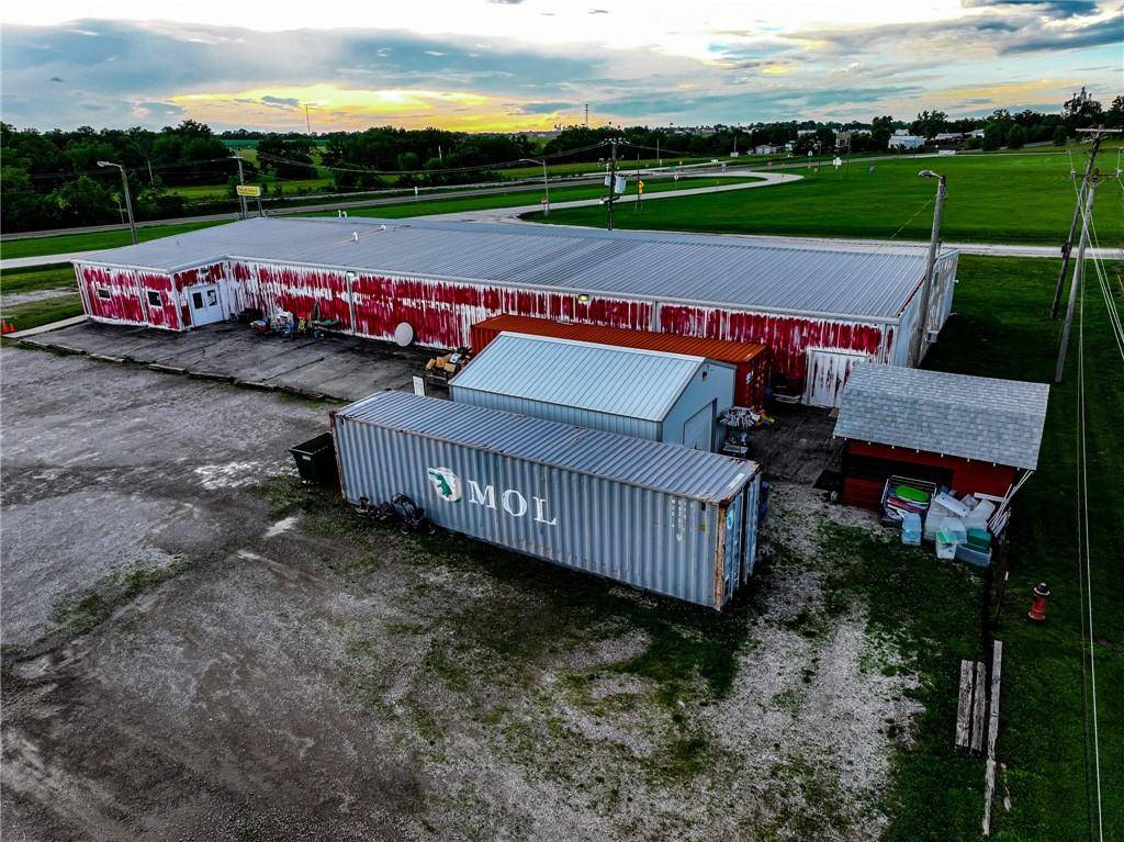 901 S Outer RD, Butler, MO 64730