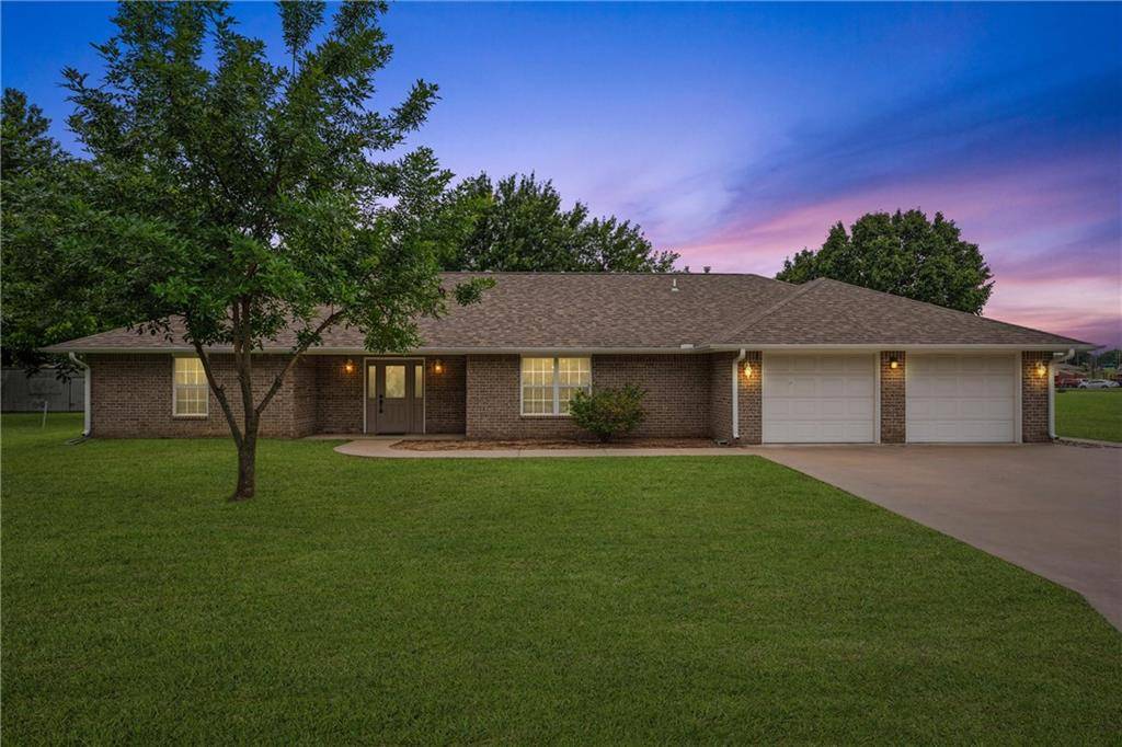 1006 S Ridgeway ST, Caney, KS 67333