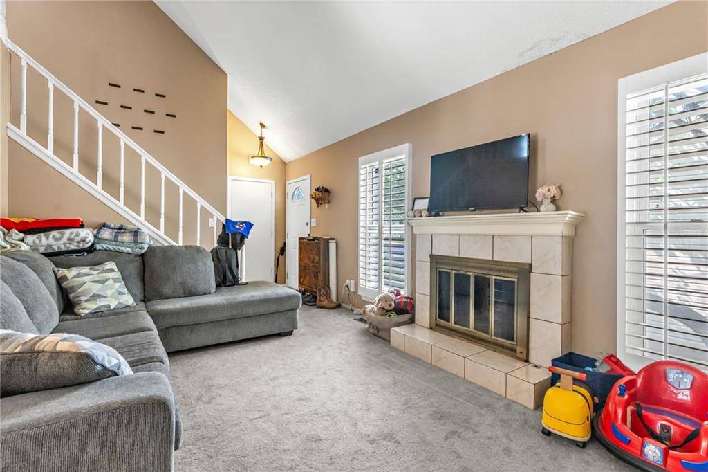 6210 NW 82nd TER, Kansas City, MO 64151