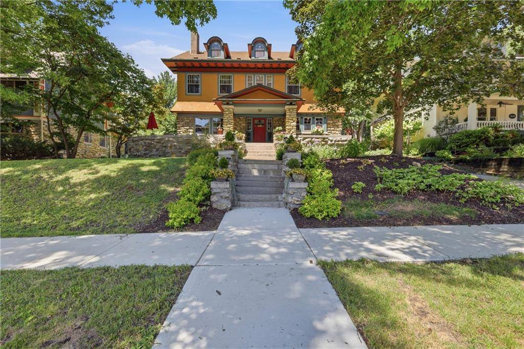 3632 Campbell ST, Kansas City, MO 64109