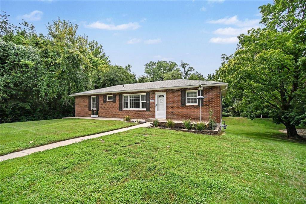 6600 NW Hamer DR, Kansas City, MO 64118