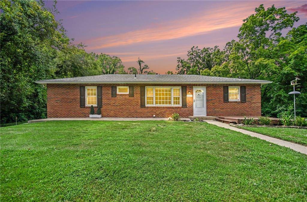 6600 NW Hamer DR, Kansas City, MO 64118
