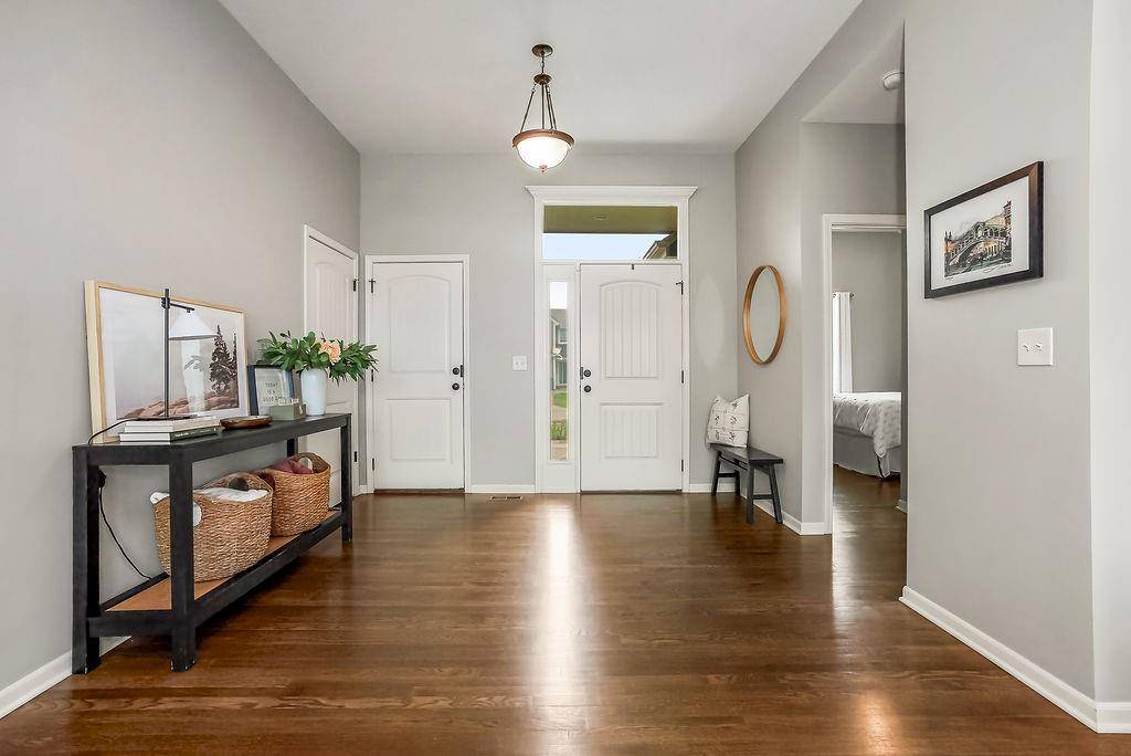 20541 W 125th TER, Olathe, KS 66061