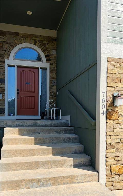 7604 N Amoret AVE, Kansas City, MO 64151