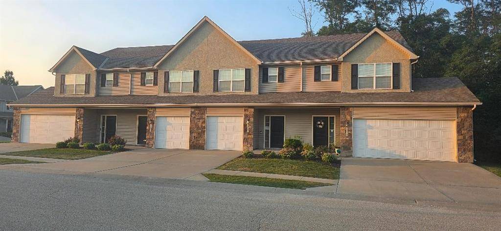 3910 3912 3914 3916 NW 94th ST, Kansas City, MO 64154