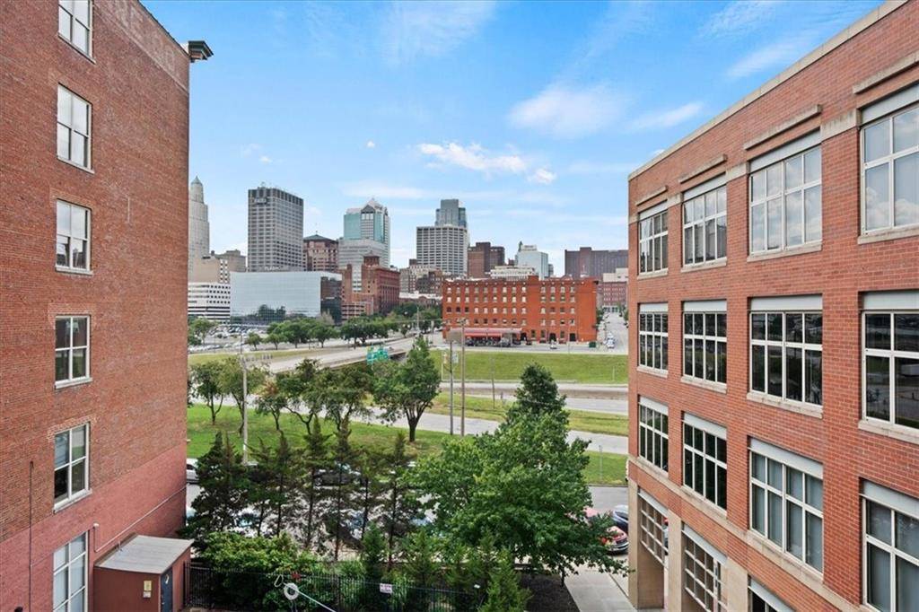 210 W 5th ST #101, Kansas City, MO 64105