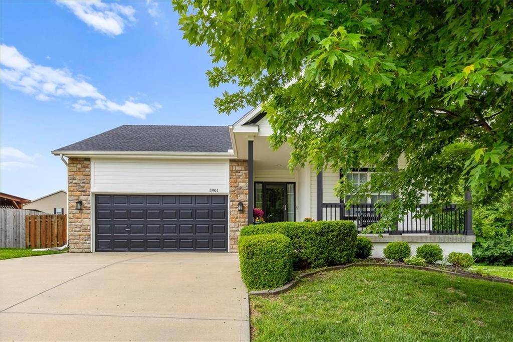 3901 NW Old Stagecoach RD, Kansas City, MO 64154