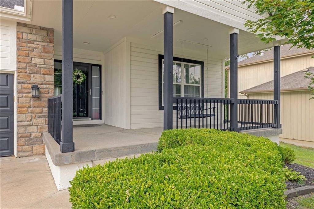 3901 NW Old Stagecoach RD, Kansas City, MO 64154