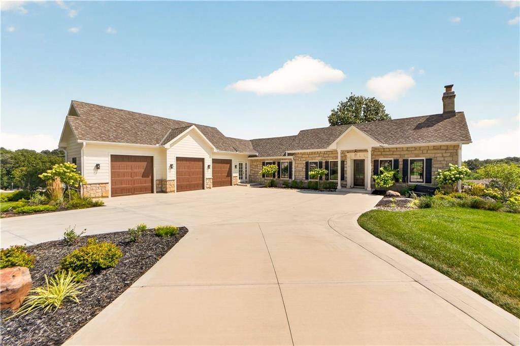 12811 W 71st ST, Shawnee, KS 66216