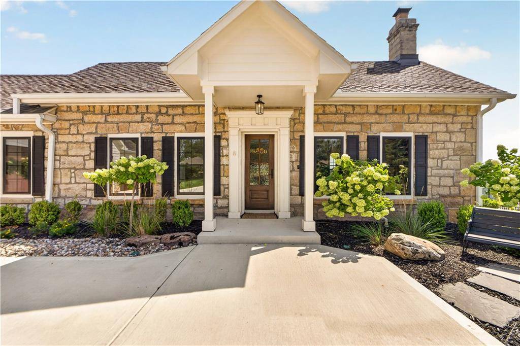 12811 W 71st ST, Shawnee, KS 66216
