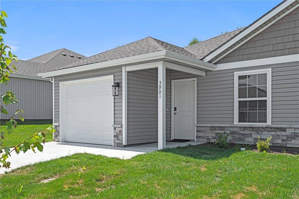 3933 NW 94th ST, Kansas City, MO 64154