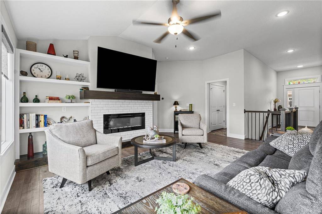 16920 NW 132nd TER, Platte City, MO 64079