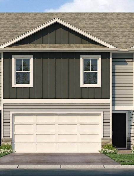 312 NE 194th CT, Smithville, MO 64089