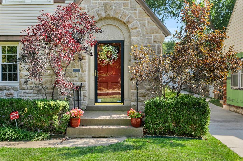 421 E 74th TER, Kansas City, MO 64131