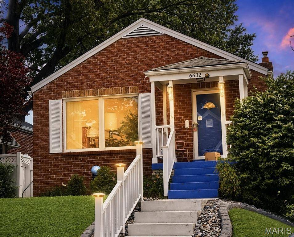 6632 Tholozan AVE, St Louis, MO 63109