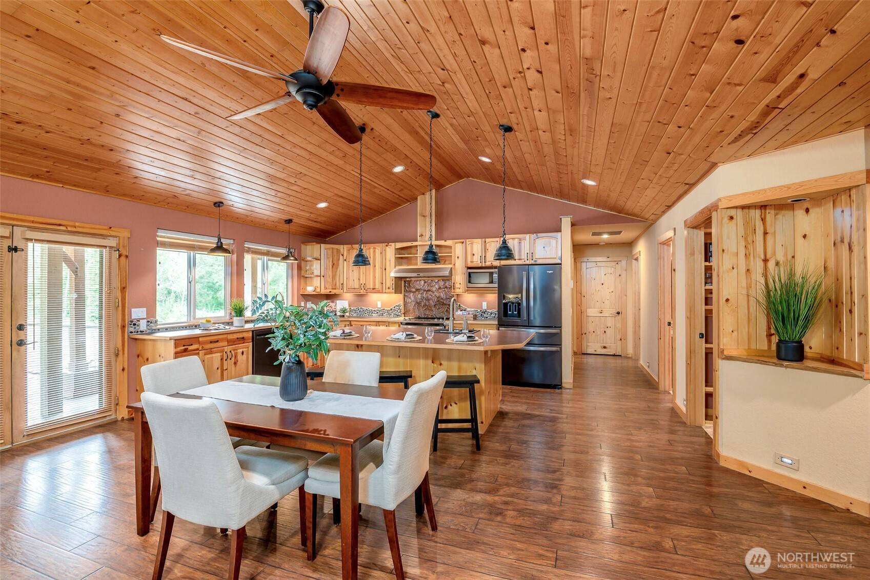 8327 Libby RD NE, Olympia, WA 98506