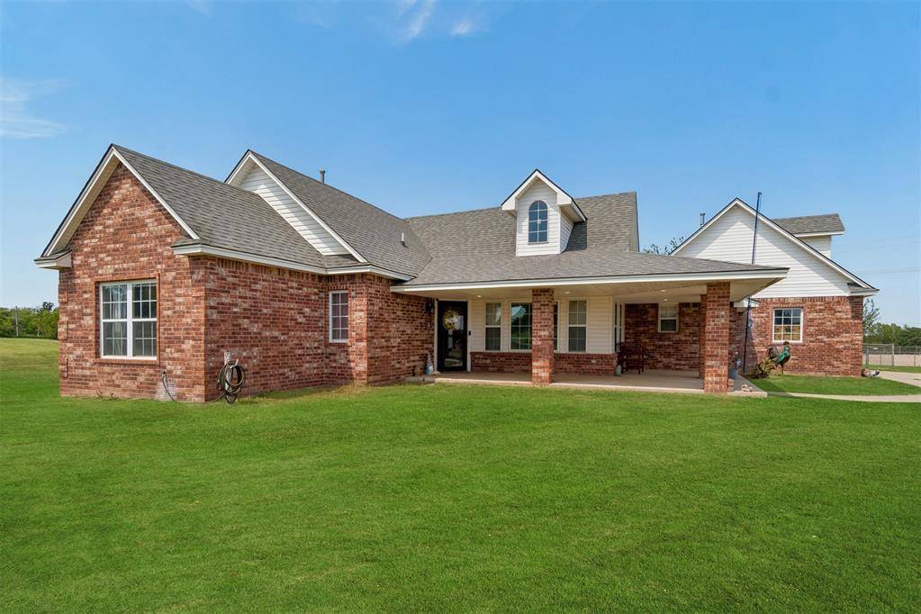 407 Dana LN, Mcloud, OK 74851