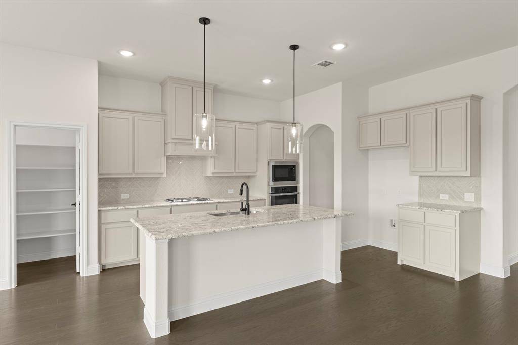 911 Allegro Avenue, Forney, TX 75126