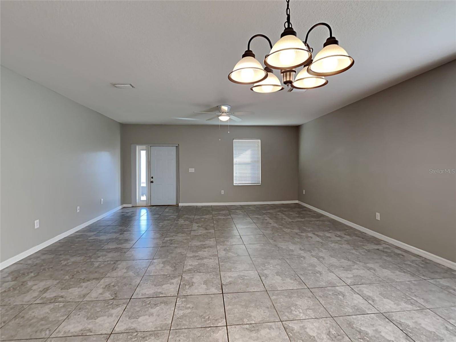 Address not disclosed, Ruskin, FL 33570