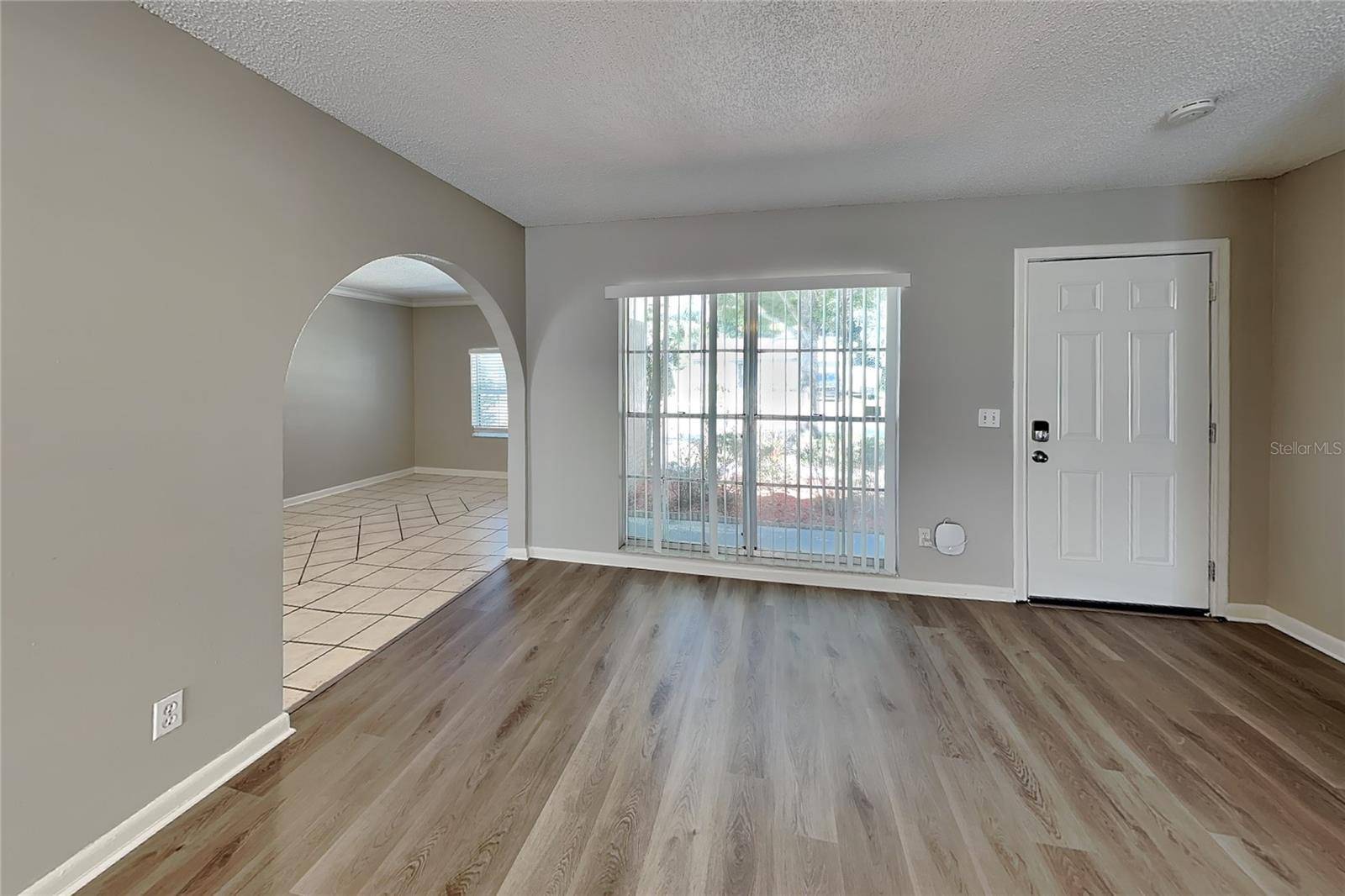 Address not disclosed, Valrico, FL 33594