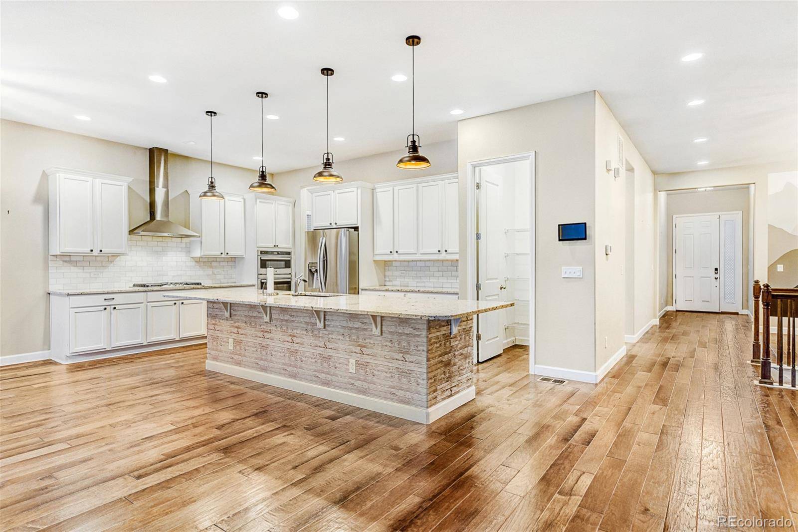 9894 Eagle River ST, Littleton, CO 80125