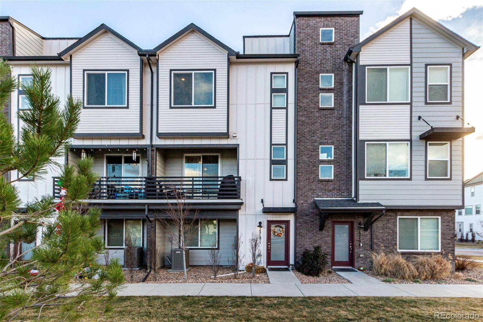 12181 W 57th DR, Arvada, CO 80002