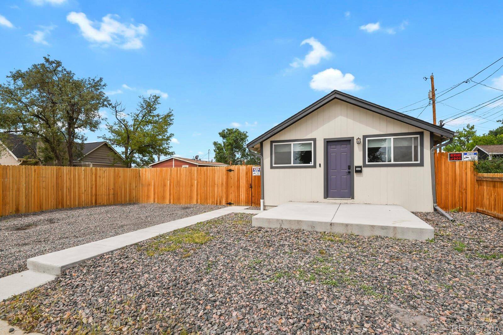 439 S Knox CT, Denver, CO 80219