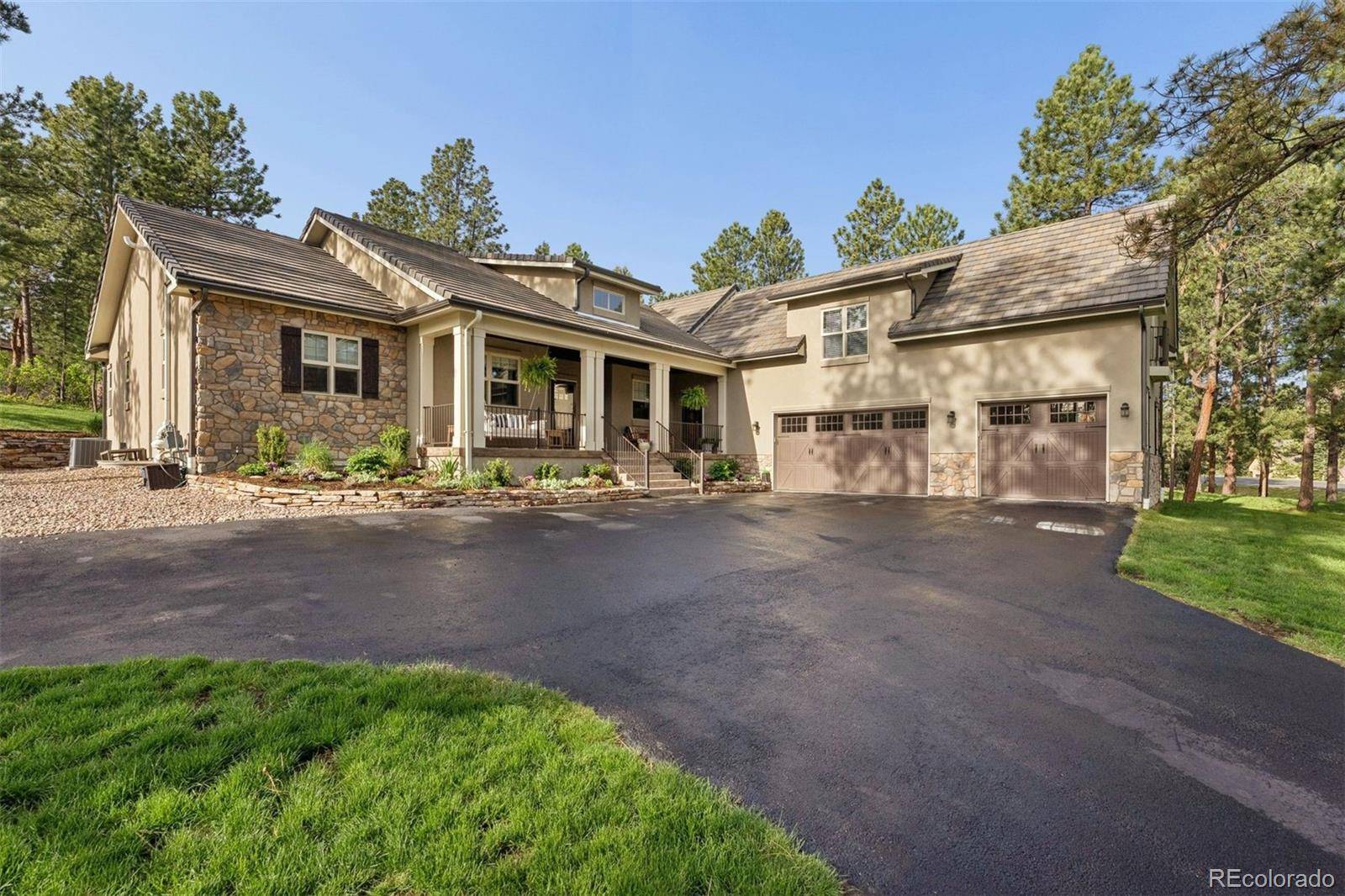 672 Cumberland RD, Larkspur, CO 80118